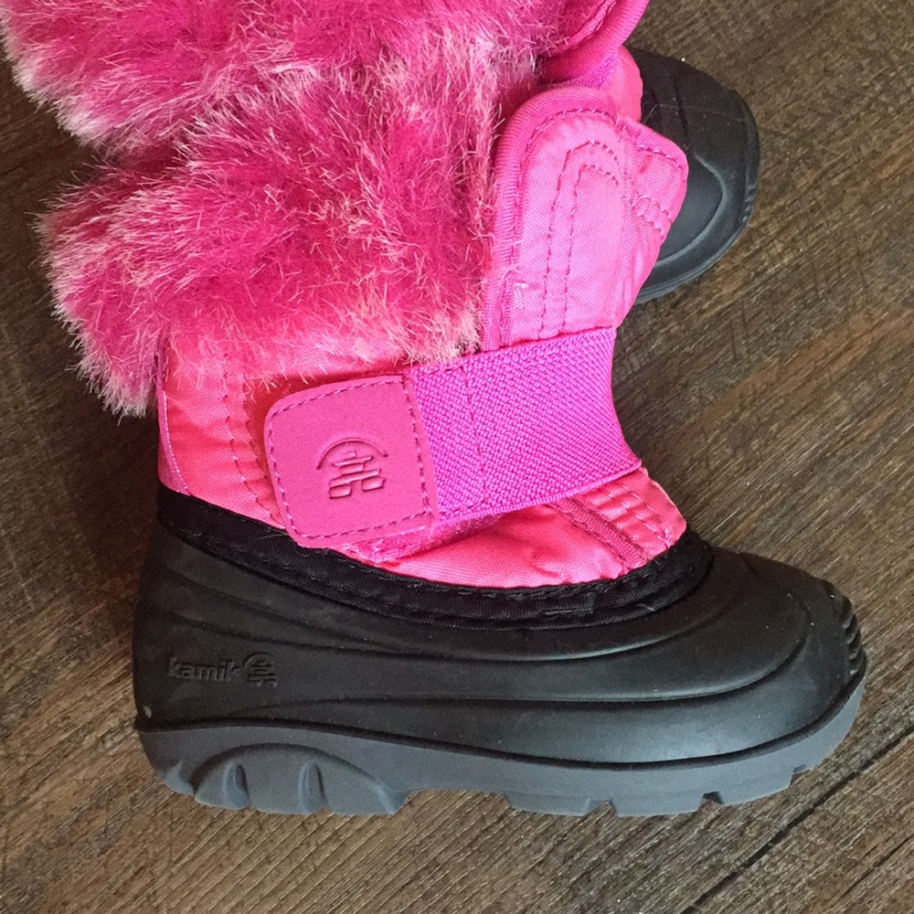 ADORABLE Kamik Toddler Snow Boots